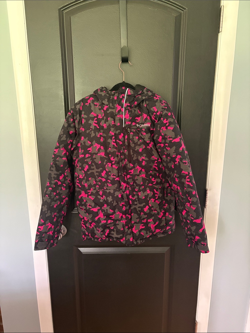 Columbia winter jacket size large black gray and pink camo